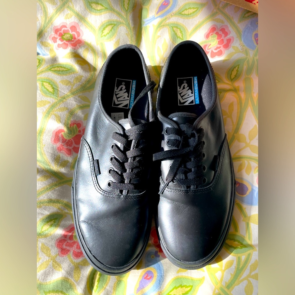 Vans ultracush non slip sneakers